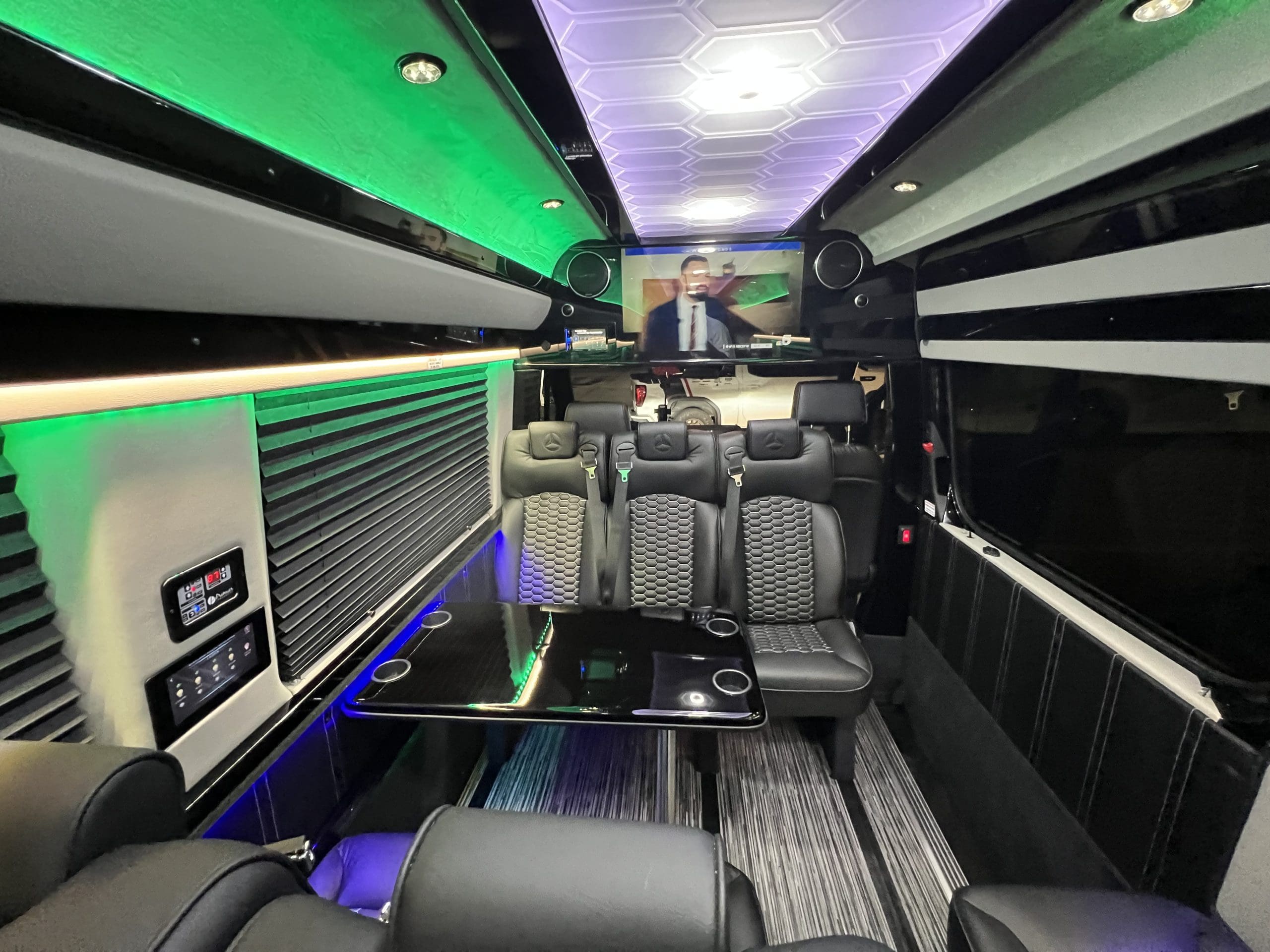 Mercedes Benz Executive Sprinter New - #12 Mercedes Benz Executive Sprinter New - #12