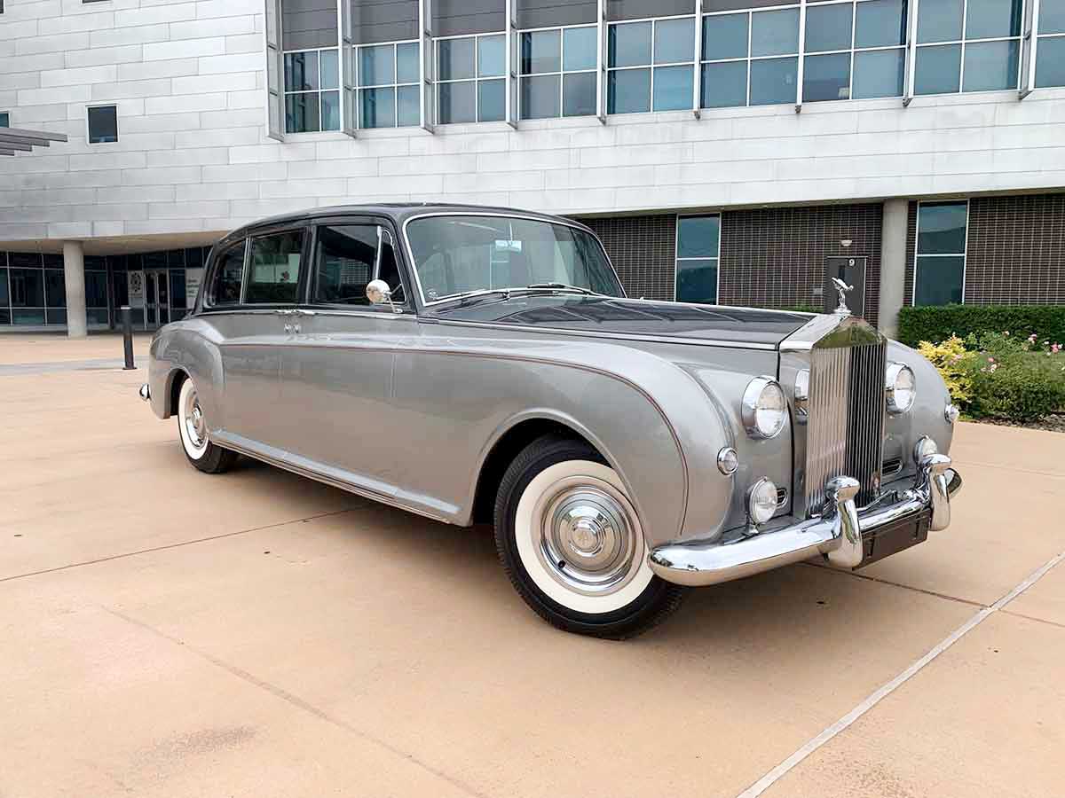Rolls Royce Phantom V Limo White