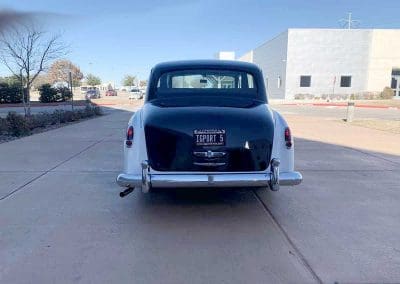 Rolls Royce Phantom V Limo White