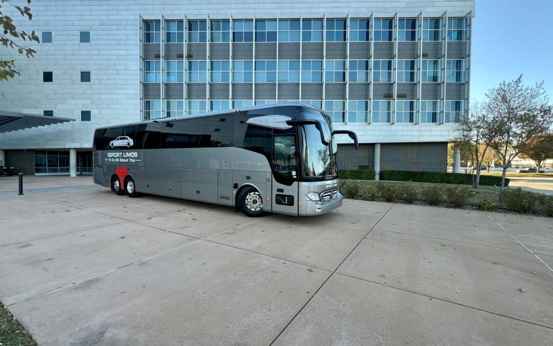 Luxury MOTOR COACH 56 PASSENGERS